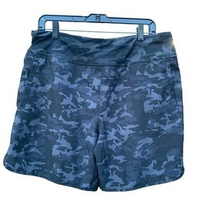 Soothfeel XL women's black Camo athletic shorts with panty liner